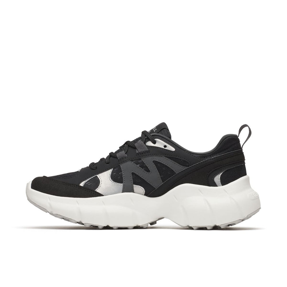 Women - Clover Tech Sneaker - Low